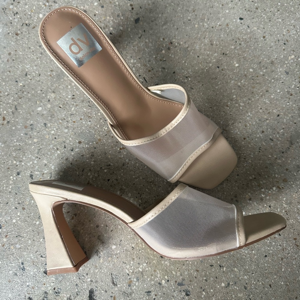 Dolce vita sandals